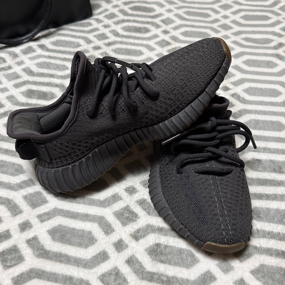 Adidas Yeezy Boost 350 V2. Size Men’s 5.5. Color Cinder